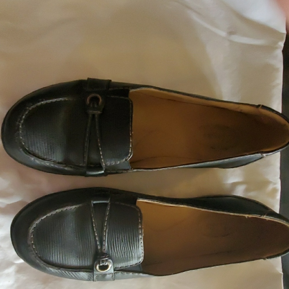 Black Clark's Loafers 8 1/2 M